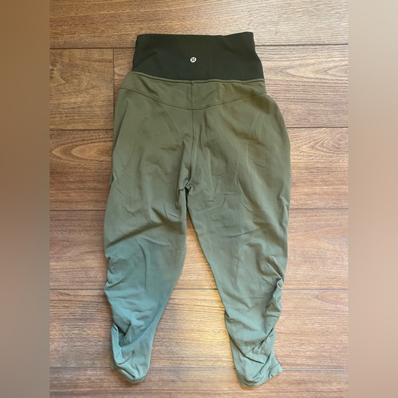 Lululemon Sunset Salutation Crop - Picture 8 of 13